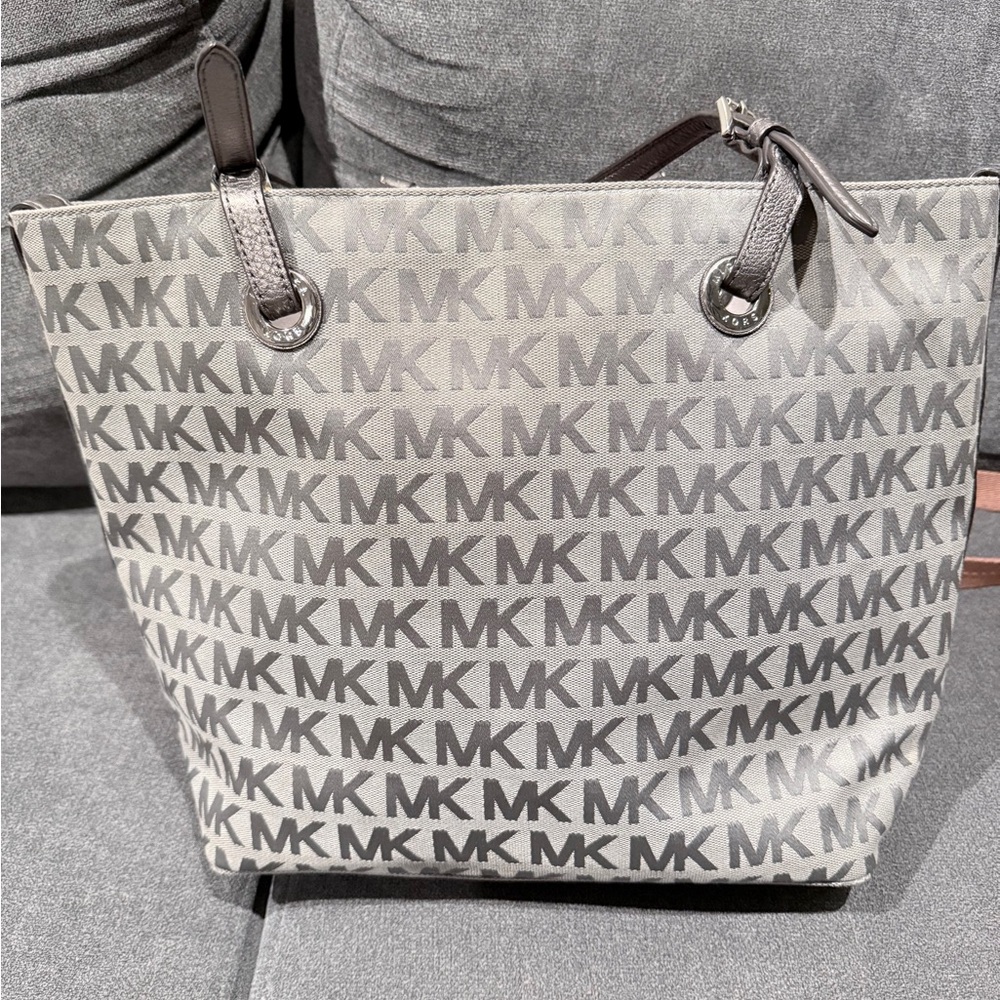 Michael Kors Monogrammed Canvas Jet set Gray Tote